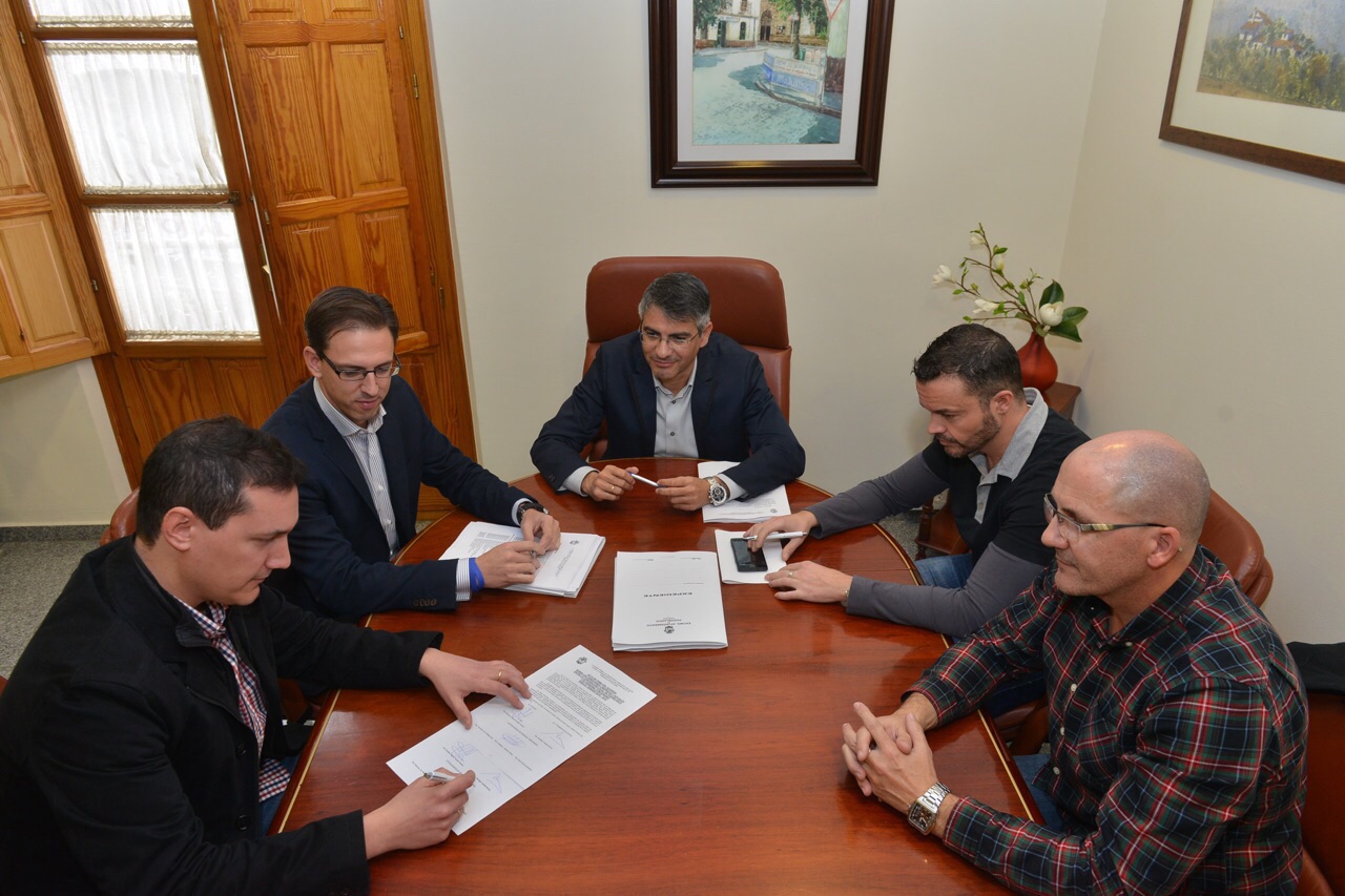 El Ayuntamiento de Pozoblanco firma convenio con los funcionarios poniendo fin a una situación sin regular durante años 1