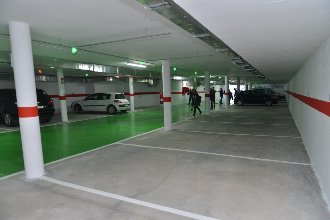 El parking de la Avenida Villanueva de Córdoba abre sus puertas y será gratuito durante la Navidad 1