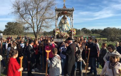 Unas 15.000 personas se citaron para llevar a la Virgen de Luna a Pozoblanco