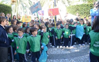 Una campaña conciencia a los más pequeños de la importancia de la limpieza urbana