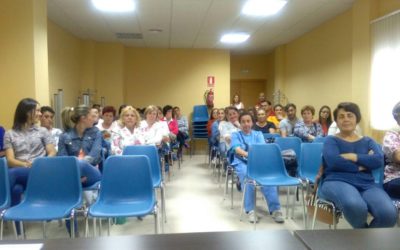 Servicios Sociales actualiza los protocolos de atención de la ayuda a domicilio