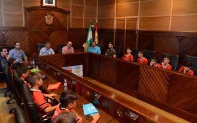 Acto de recepción del equipo alevín de la Escuela Fútbol Base, ganadores de la 4ª Copa Covap