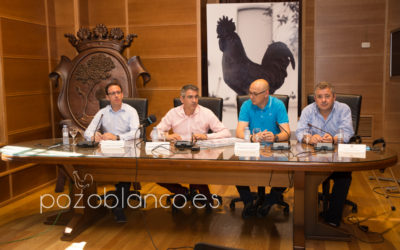 El Ayuntamiento presenta una encuesta para decidir cómo será el nuevo mercado