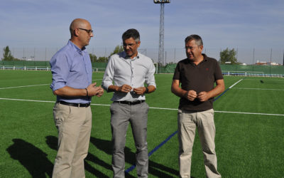 Sustituido el césped del campo de fútbol de la Ciudad Deportiva con una inversión de 155.000 euros