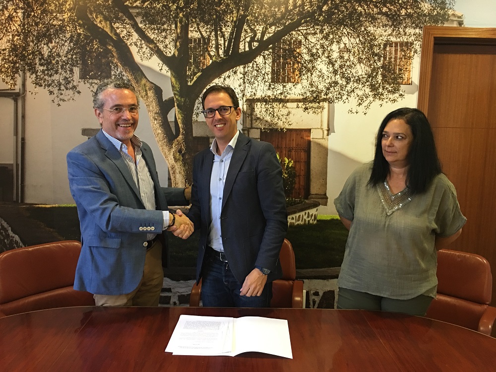 El Ayuntamiento firma con Prode un convenio de 68.000 euros para mejorar la calidad de vida de los menores del Centro de Atención Temprana 1