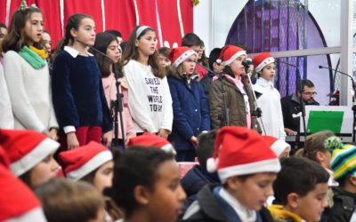 MERCADO NAVIDEÑO-CORO DEL CPM MARCOS REDONDO