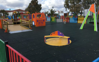 El Ayuntamiento adapta el parque infantil de La Salchi para niños y niñas con discapacidad