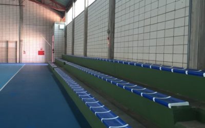 El Ayuntamiento instala los asientos de las gradas del Pabellón Don Bosco