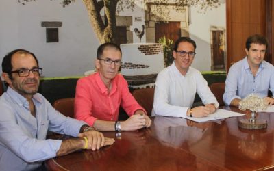 El Ayuntamiento y la empresa Clece S.A. firman el contrato del Servicio de Ayuda a Domicilio por valor estimado de 4,6 millones de € hasta el 2021