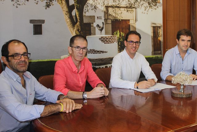 El Ayuntamiento y la empresa Clece S.A. firman el contrato del Servicio de Ayuda a Domicilio por valor estimado de 4,6 millones de € hasta el 2021 1