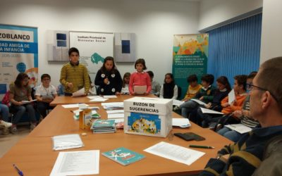 Los niños y adolescentes recogen las demandas de los Buzones de Sugerencias Ciudad Amiga de la Infancia