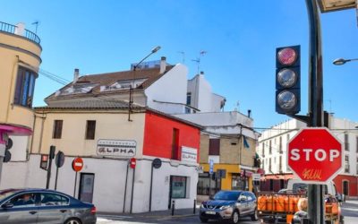 El Ayuntamiento finaliza la instalación de semáforos con tecnología LED y la mejora de las señales viarias