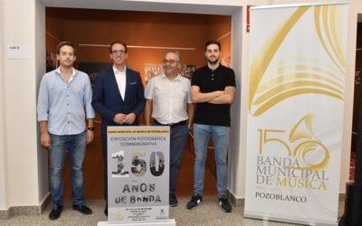 El Ayuntamiento y la Banda Municipal de Música inauguran una exposición fotográfica que refleja sus 150 años de historia