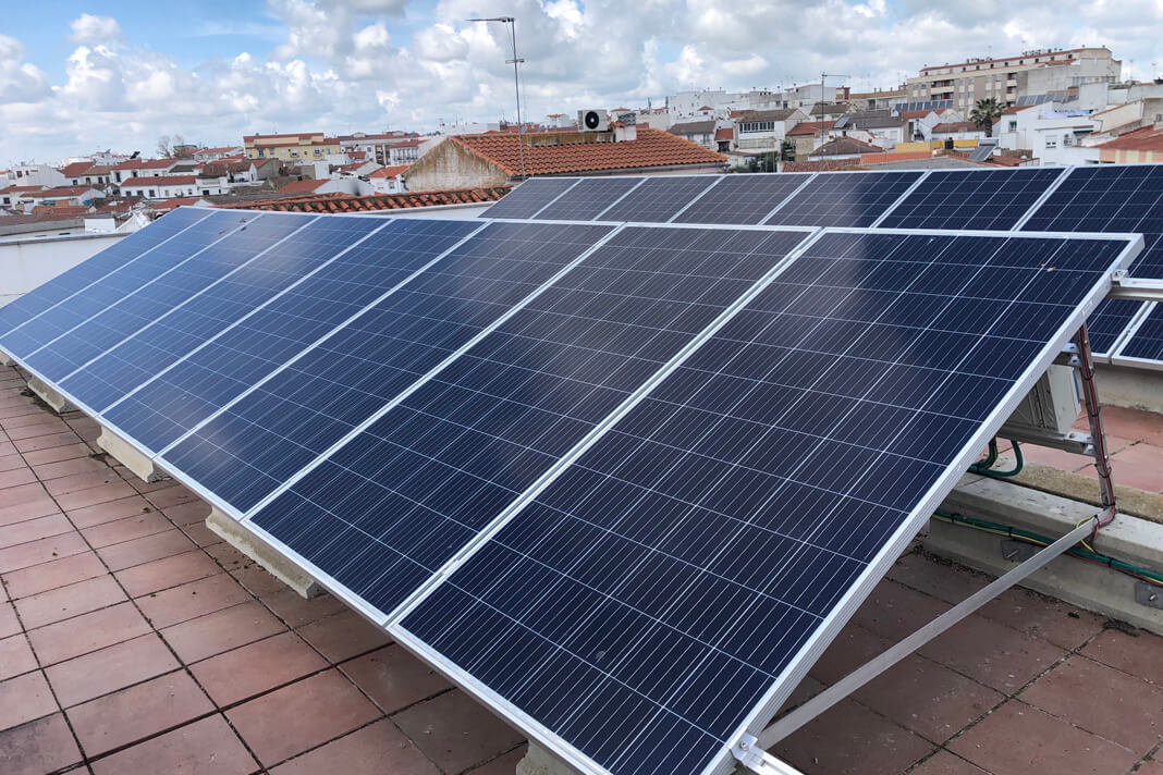 El Ayuntamiento de Pozoblanco destina 86.000 euros a la instalación de paneles solares en varios lugares del municipio 1