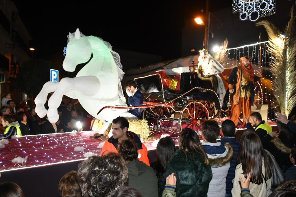 La Cabalgata de Reyes 2020 reparte hoy 4.500 kilos de caramelos y amplía su animación a pie de calle 1