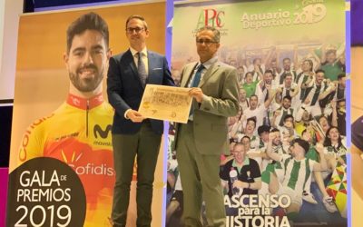 El Ayuntamiento de Pozoblanco recibe el premio de la prensa deportiva por su promoción del deporte