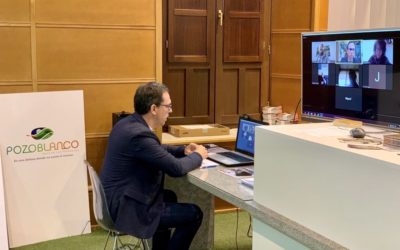 El alcalde explica a los portavoces de la corporación las medidas contra el coronavirus y hace un llamamiento a la unidad