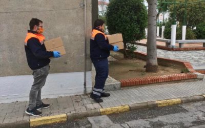 El Ayuntamiento gestiona la distribución de alimentos a familias y personas vulnerables a través de Protección Civil