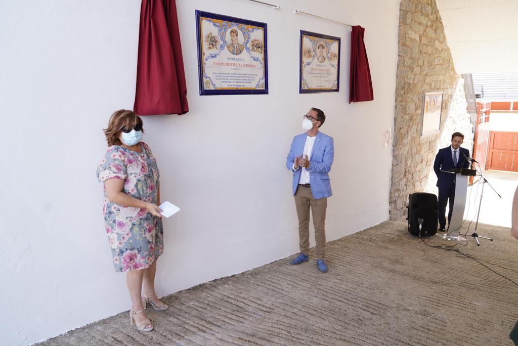 Pozoblanco dedica dos azulejos conmemorativos a los toreros Ignacio Sánchez Mejías y El Cordobés 1