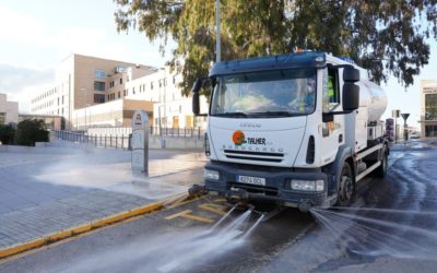 El Ayuntamiento refuerza el servicio de desinfección viaria en Pozoblanco para hacer frente al Covid