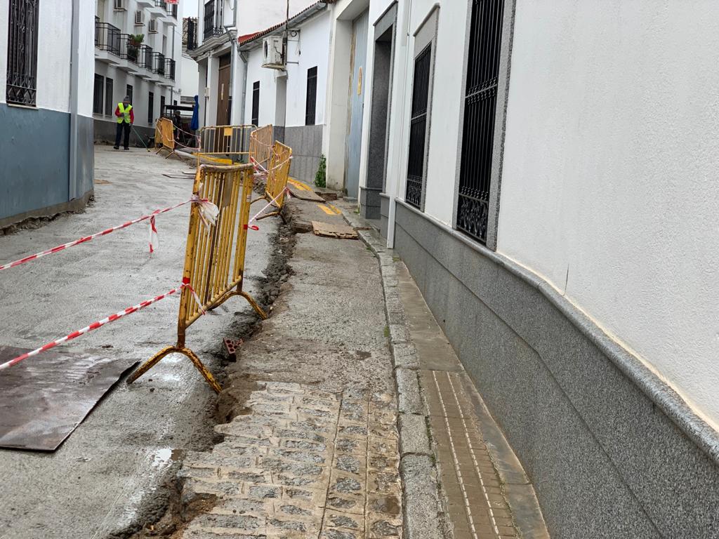 El Ayuntamiento paraliza las obras del PROFEA durante el periodo de recogida de la aceituna 1