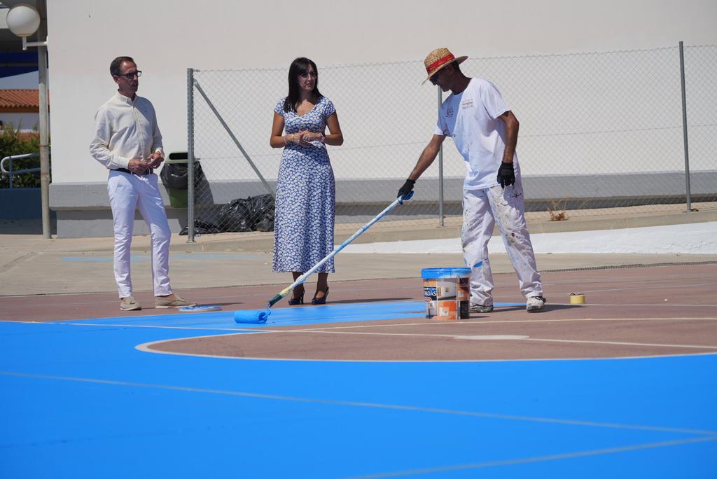 El Ayuntamiento realiza un plan especial de pintado en las pistas deportivas de los colegios públicos de Pozoblanco 1