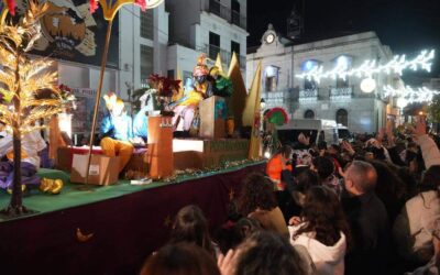La Cabalgata de los Reyes Magos de Pozoblanco repartirá más de 4.500 kilos de caramelos y tendrá 600 personas implicadas