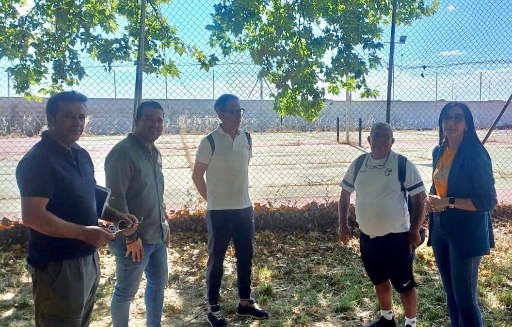 El Ayuntamiento de Pozoblanco construirá un campo de fútbol playa en la Piscina Municipal